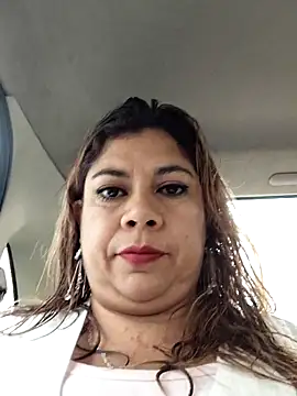 Laura-Hernandez online show from March 12, 2026, 3:05 pm