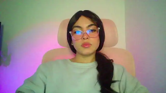 Kiri Cutee online show from January 18, 2026, 5:00 am