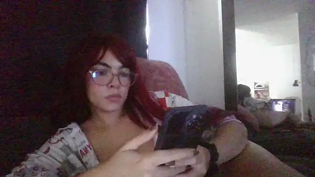 Kiri Cutee online show from March 4, 2025, 4:52 pm