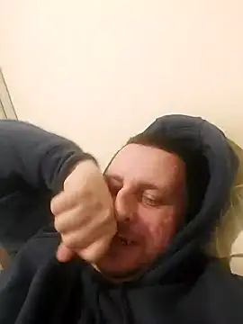 HE-M123 online show from December 14, 2024, 11:23 pm