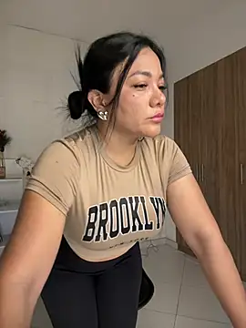 Abril10  online show from March 14, 2025, 2:19 pm