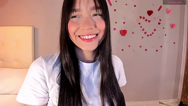 Maia W10 online show from April 8, 2026, 12:28 pm