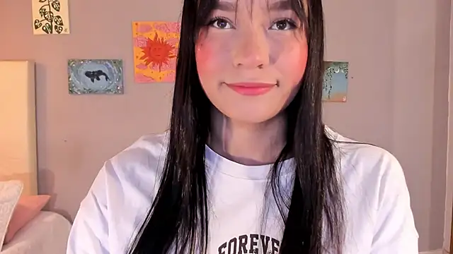 Maia W10 online show from April 10, 2026, 12:23 pm