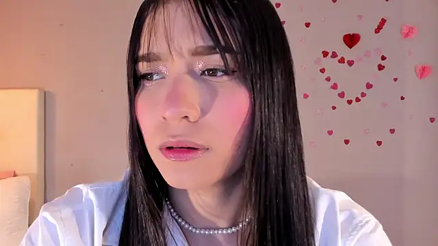 Maia W10 online show from April 6, 2026, 12:17 pm