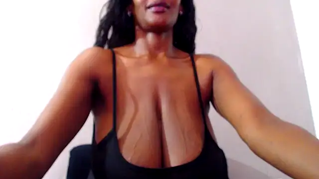 Silkytitss online show from March 10, 2025, 12:17 pm