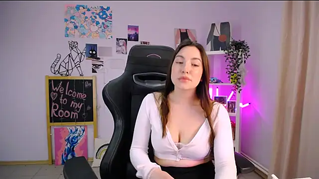 Snapshot of MelissaLovvv chatting on March 20, 2025, 10:54 am MelissaLovvv online show from March 20, 2025, 10:54 am