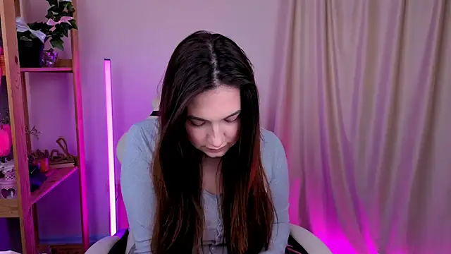 Snapshot of MelissaLovvv chatting on October 2, 2025, 6:17 am MelissaLovvv online show from October 2, 2025, 6:17 am