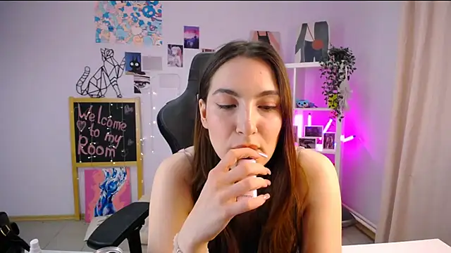 Snapshot of MelissaLovvv chatting on March 16, 2025, 9:16 am MelissaLovvv online show from March 16, 2025, 9:16 am