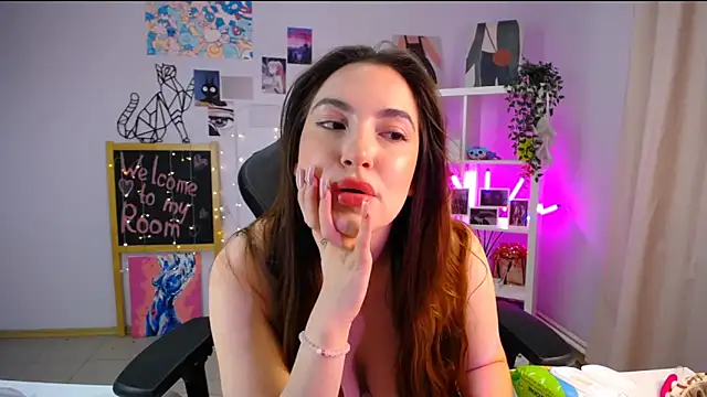 Snapshot of MelissaLovvv chatting on March 22, 2025, 7:47 am MelissaLovvv online show from March 22, 2025, 7:47 am