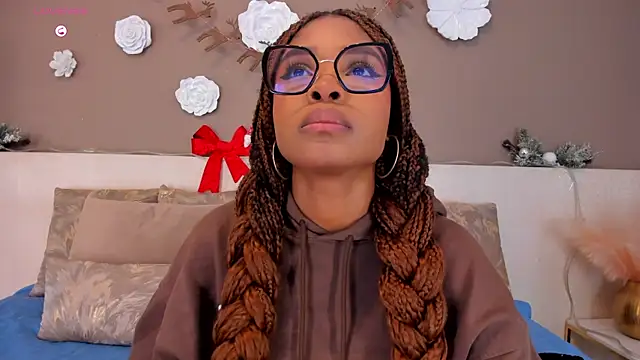 AriaFoster online show from December 15, 2025, 3:45 am