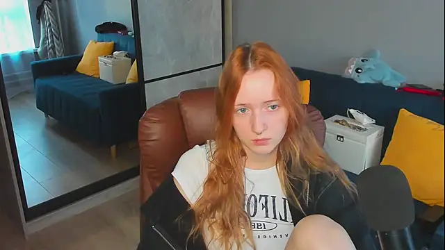 OddlyFamiliar online show from September 24, 2025, 2:34 pm