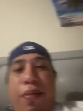 Snapshot of Richyyyybouyyy chatting on May 28, 2026, 10:43 am Richyyyybouyyy online show from May 28, 2026, 10:43 am