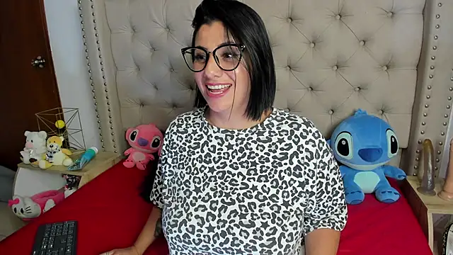 AngeleRoux online show from March 21, 2025, 4:28 am