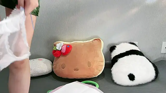 Fairy-HF online show from October 6, 2025, 9:43 am