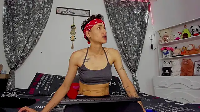 megan 100 online show from September 18, 2025, 7:06 pm