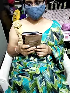 aliseanu online show from February 26, 2025, 1:43 pm