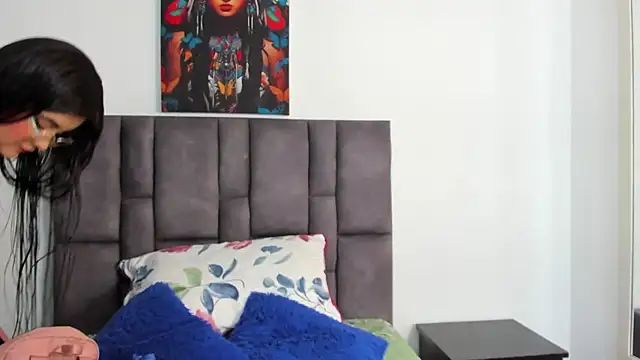 Dulce amg online show from March 19, 2025, 12:12 pm