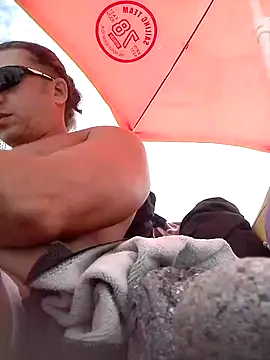 Snapshot of Lovely_milk chatting on September 29, 2025, 9:38 am Lovely milk online show from September 29, 2025, 9:38 am