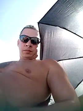 Snapshot of Lovely_milk chatting on November 4, 2025, 8:29 am Lovely milk online show from November 4, 2025, 8:29 am