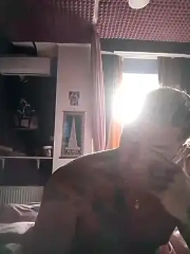 Snapshot of Lovely_milk chatting on October 27, 2025, 11:22 am Lovely milk online show from October 27, 2025, 11:22 am