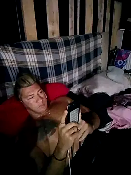 Snapshot of Lovely_milk chatting on October 29, 2025, 9:36 pm Lovely milk online show from October 29, 2025, 9:36 pm