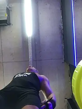 Snapshot of Lovely_milk chatting on March 17, 2025, 2:23 pm Lovely milk online show from March 17, 2025, 2:23 pm