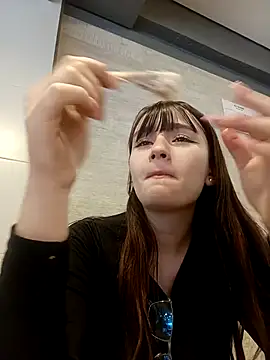 angel natural online show from October 1, 2025, 9:29 pm