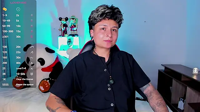 Snapshot of ZuryRamirez_ chatting on May 24, 2026, 8:31 pm ZuryRamirez online show from May 24, 2026, 8:31 pm
