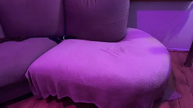 MiliExteraaa online show from March 15, 2025, 3:18 am