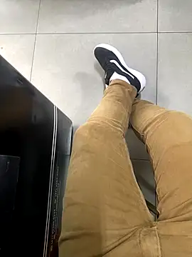 Hjsjsjsjjd online show from November 5, 2025, 12:41 pm