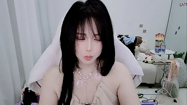 Vaness-a online show from March 28, 2026, 6:42 pm