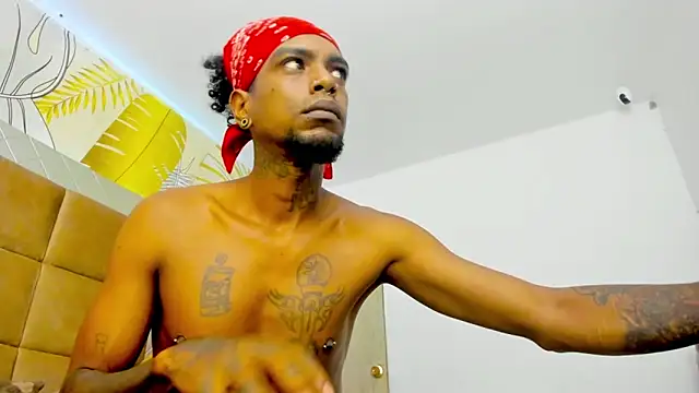 bigblackhotx1 online show from September 17, 2025, 10:17 am