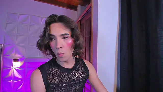 miss Ari online show from November 30, 2025, 12:55 am