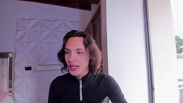 miss Ari online show from December 2, 2025, 7:59 pm