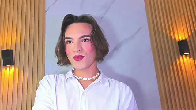 miss Ari online show from January 12, 2025, 7:21 pm