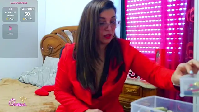 Julie Boronat26 online show from March 25, 2026, 11:42 am