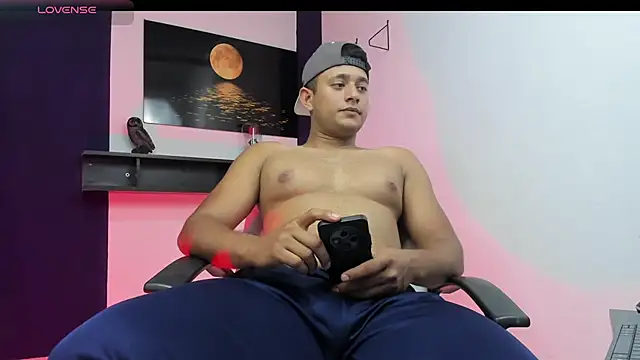 Snapshot of Marcos_garcias chatting on March 4, 2025, 9:11 pm Marcos garcias online show from March 4, 2025, 9:11 pm