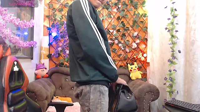 Snapshot of andy_staar chatting on December 12, 2024, 1:32 am andy staar online show from December 12, 2024, 1:32 am