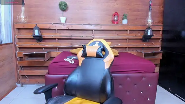 Snapshot of andy_staar chatting on September 27, 2025, 12:55 pm andy staar online show from September 27, 2025, 12:55 pm