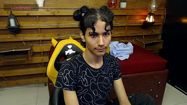 Snapshot of andy_staar chatting on October 11, 2025, 11:22 am andy staar online show from October 11, 2025, 11:22 am