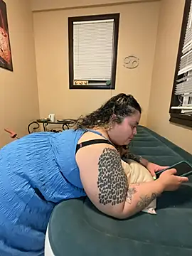 Snapshot of tillymarie34 chatting on May 24, 2026, 1:49 am tillymarie34 online show from May 24, 2026, 1:49 am