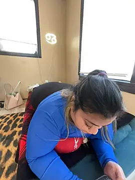 Snapshot of tillymarie34 chatting on February 18, 2026, 6:48 pm tillymarie34 online show from February 18, 2026, 6:48 pm