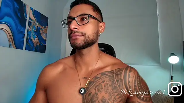 LiamGarcia1 online show from April 21, 2026, 3:18 pm