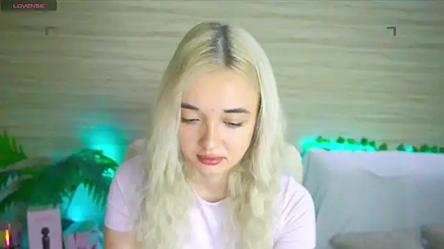 Ashley S online show from September 11, 2025, 10:32 pm