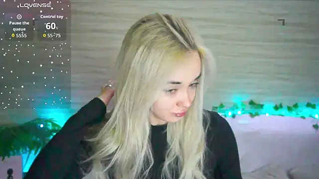 Ashley S online show from September 17, 2025, 11:29 pm