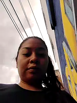 aisha brownn online show from December 1, 2025, 7:04 pm