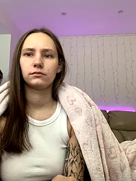 HotCaramellsTV online show from September 10, 2025, 10:03 am