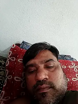 Snapshot of pintuS40 chatting on April 30, 2026, 5:47 am pintuS40 online show from April 30, 2026, 5:47 am