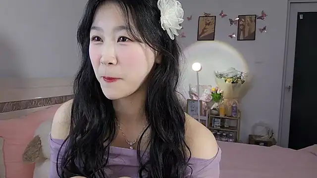 Luminous163 online show from March 8, 2025, 1:14 pm