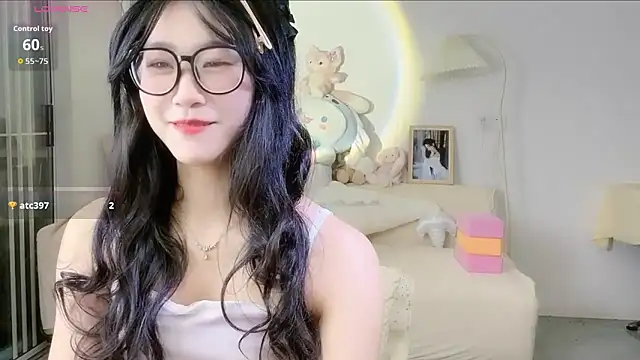 Luminous163 online show from October 12, 2025, 9:43 am